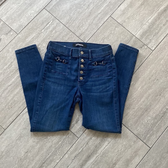 Express Jeans - Picture 2 of 6